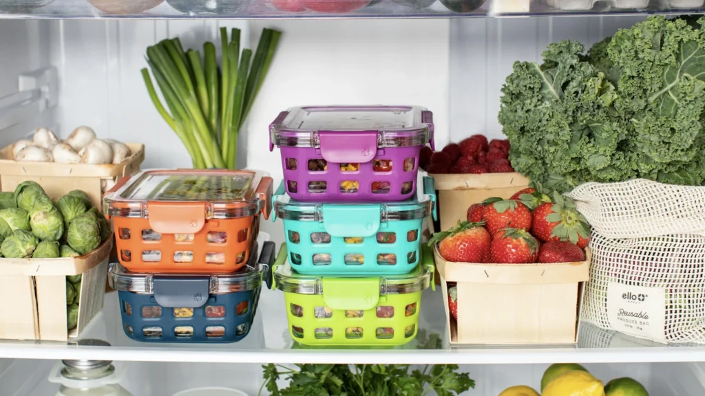 This image shows the proper storage of a meal prep container