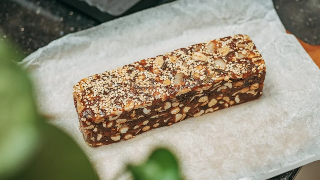 A breakfast energy bar that fits the representation of meal prep recipes for breakfast